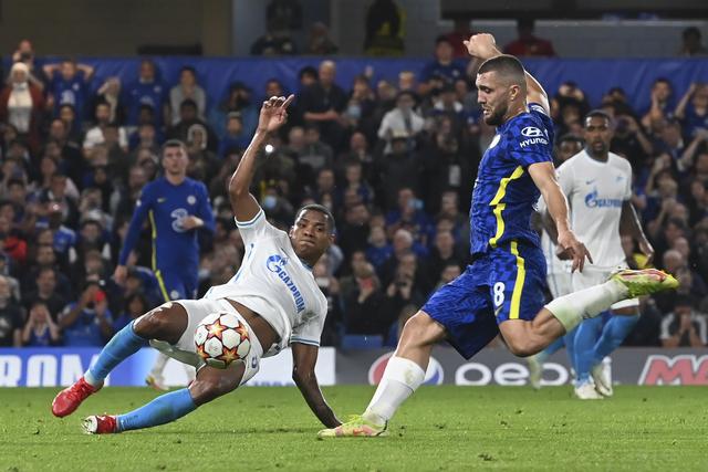 罗切斯特18+10天津加时险胜北京 上海力克山东